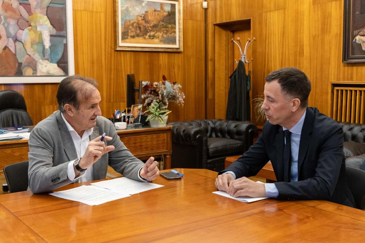 Lorén denuncia las graves consecuencias del colapso ferroviario en Cataluña para Aragón.