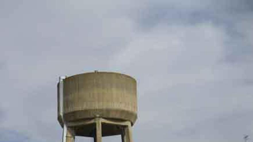 Un depósito de agua en un municipio de la provincia.