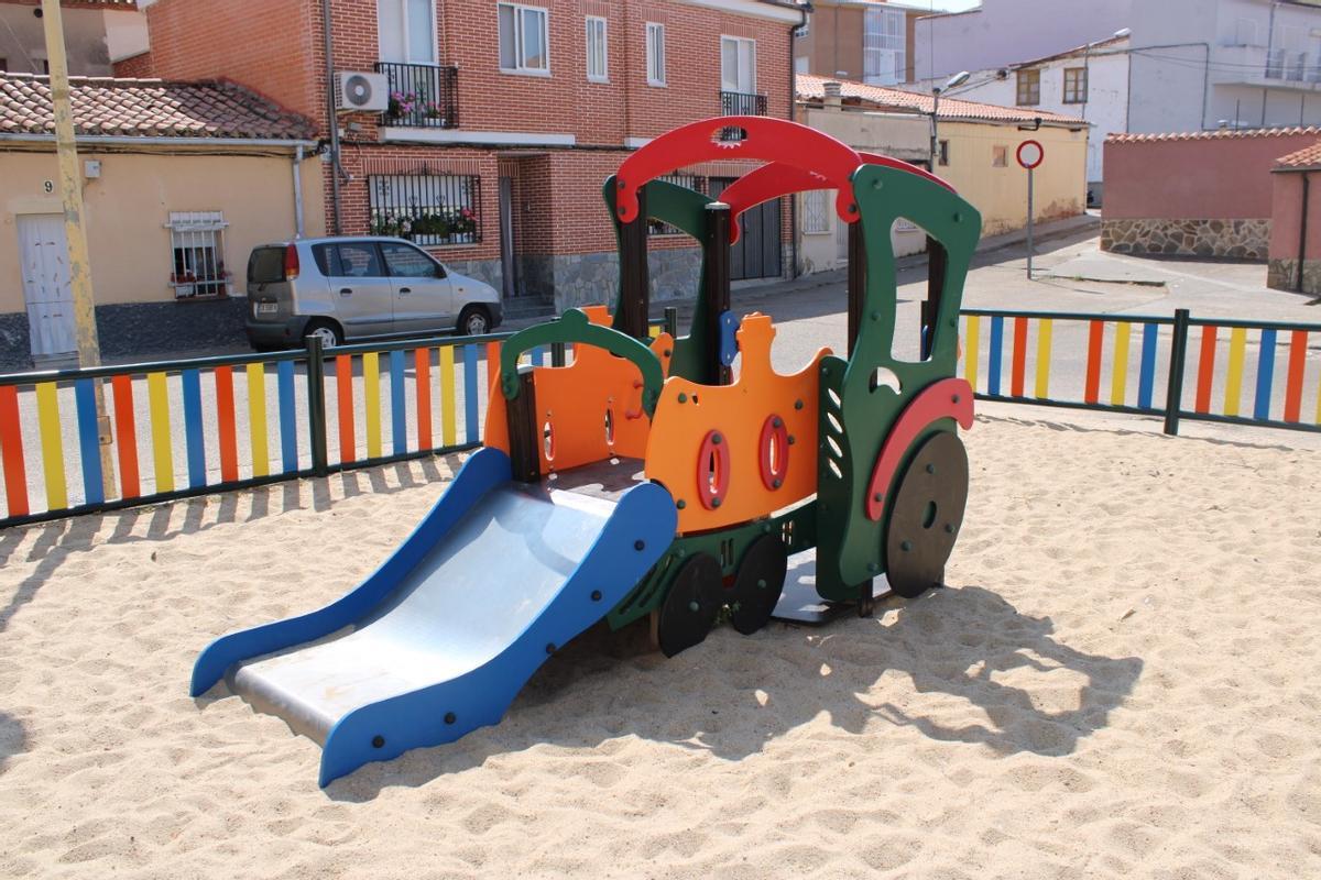 Parque infantil en Amor de Dios.