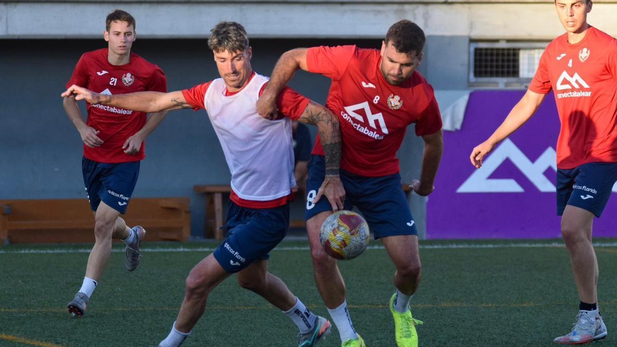 Sito Riera y Tomeu Amengual, en un entreno del Manacor esta semana