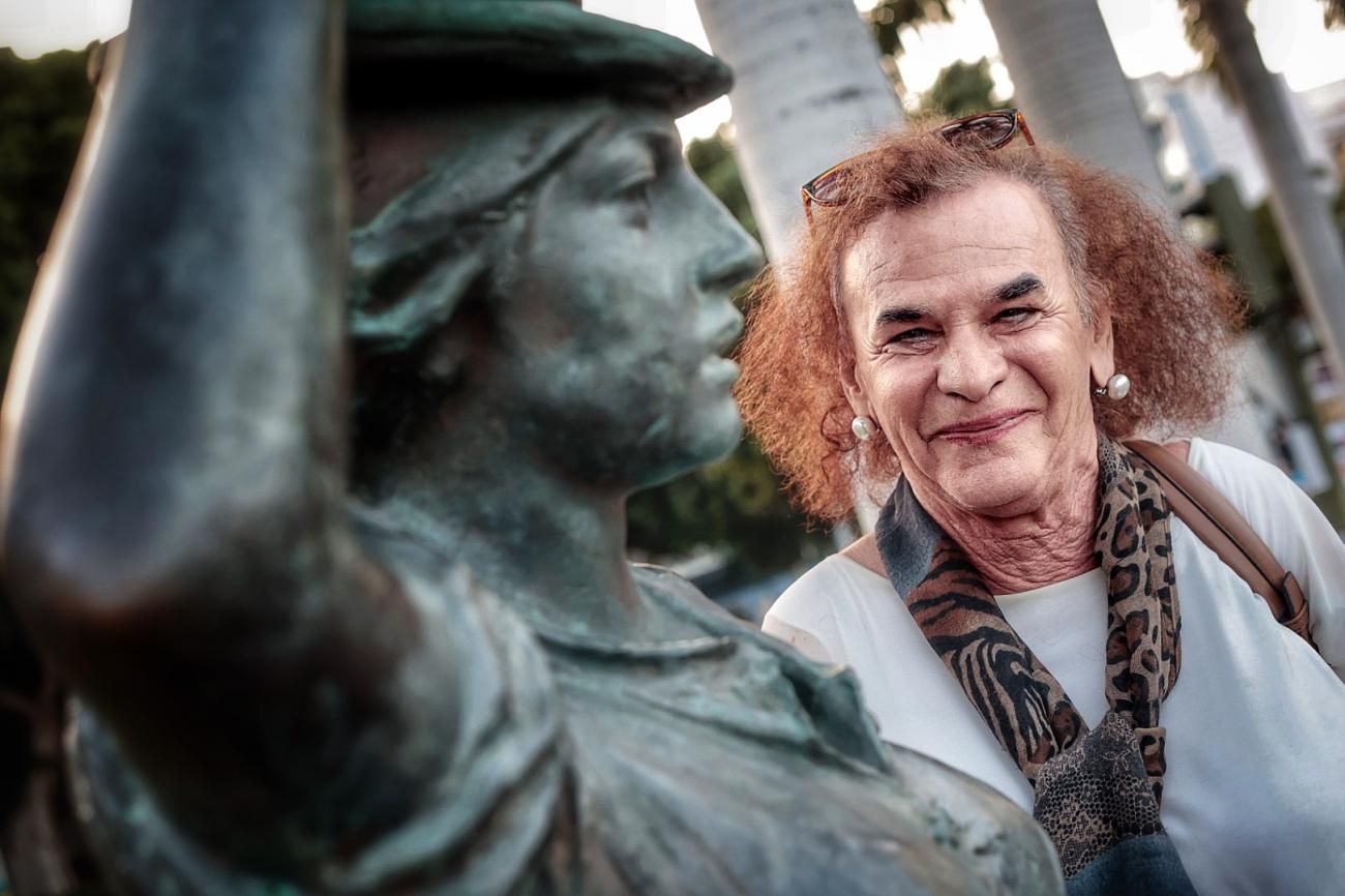 Laura Mendoza, la Lecherita del Carnaval de Santa Cruz de Tenerife