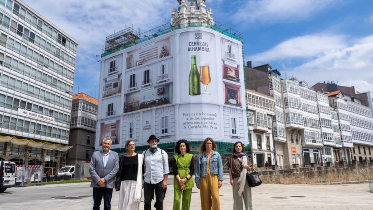 Una lona para homenajear a los oficios lentos | LOC