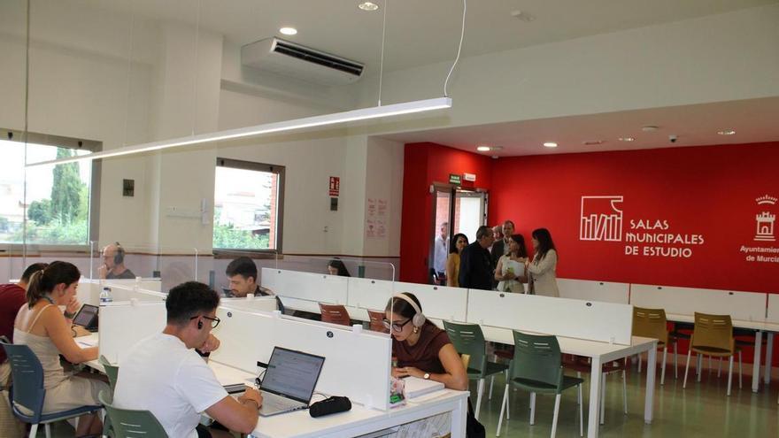 La sala de estudios 24 horas de Zarandona en Murcia duplica los puestos para usuarios