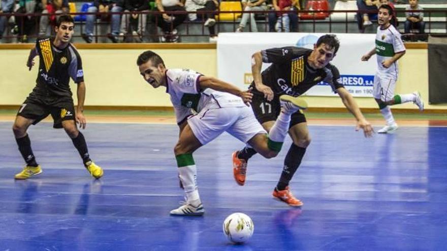 Imagen del partido de ayer disputado en Elche.