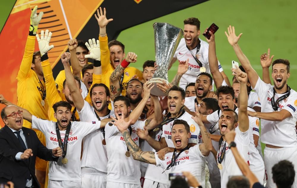El Sevilla levanta su sexta Europa League