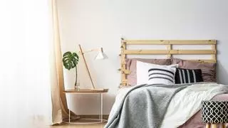 El cabecero de madera de Ikea número uno en ventas por su precio y montaje