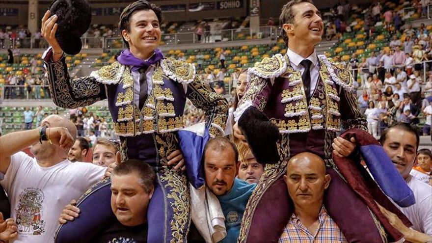 Puerta grande para El Fandi y Toñete en Burgos