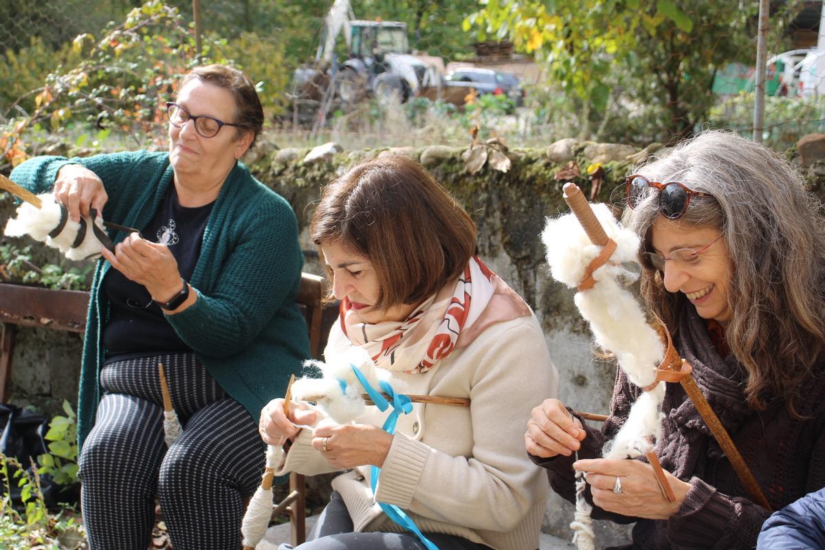 "Hilando Tradiciones" para despedir el año en la Alta Sanabria "Hilando Tradiciones" para despedir el año en la Alta Sanabria