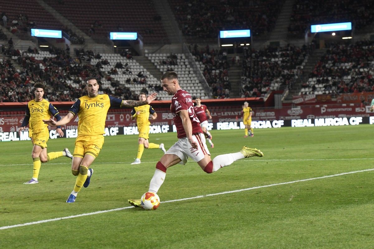 Revive la victoria del Real Murcia frente al Alcorcón, en imágenes