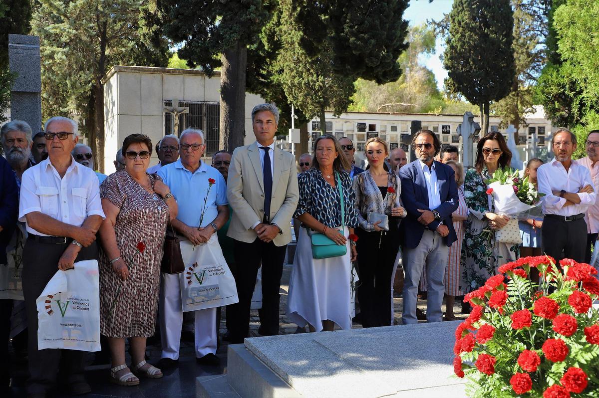 Ofrenda floral a Manolete
