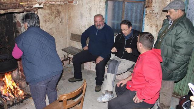 Celebración del magosto en Santa Colomba y Vigo de Sanabria con la degustación de castañas y música tradicional. | | ARACELI SAAVEDRA