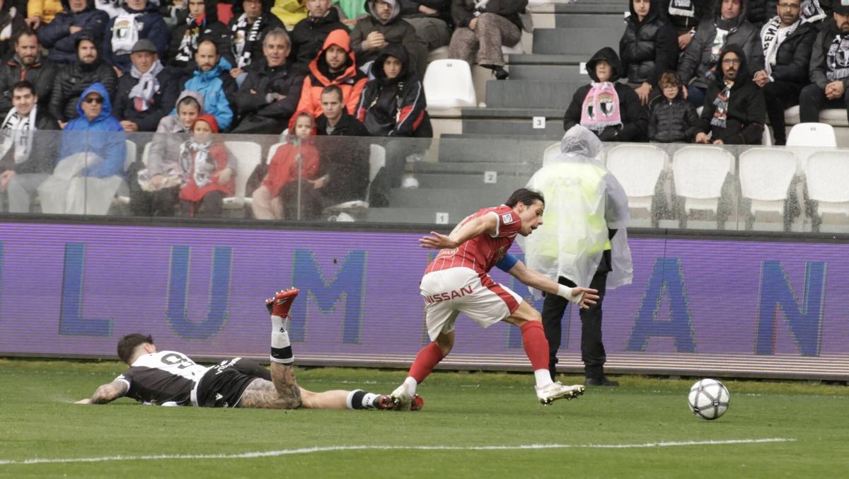 EN IMÁGENES: El Sporting se enfrenta al Burgos en El Plantío