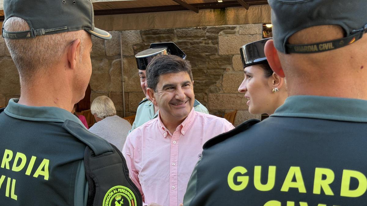 El delegado del Gobierno, Pedro Blanco, en la presentación de la campaña "Non Camiñas Soa".