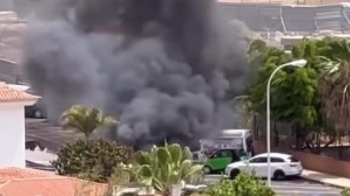 Arde una caravana en Los Cristianos