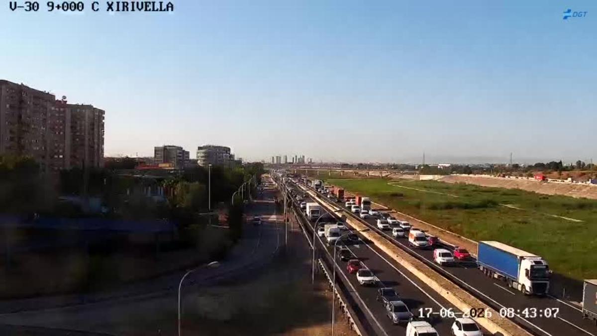 Retenciones en la V-30 en Xirivella