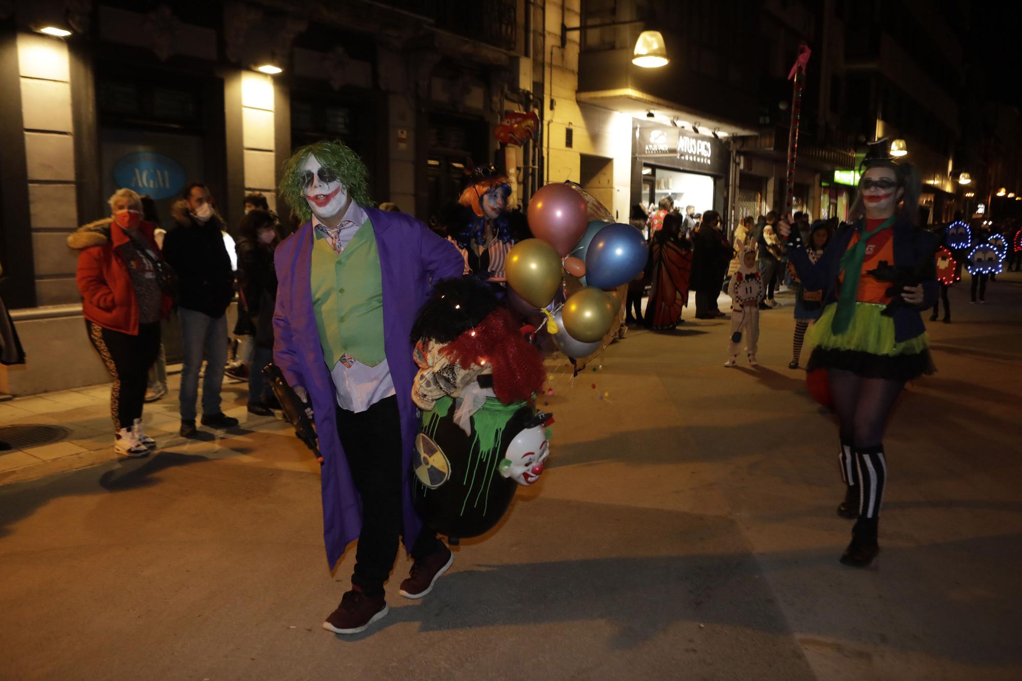 Desfile de Antroxu en Laviana