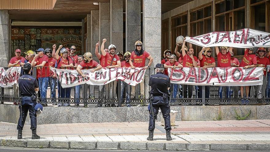 Desacuerdo entre las partes por los servicios mínimos en la huelga