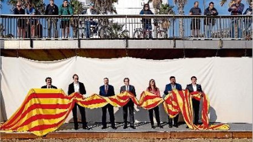Els candidats a presidir el Govern de la Generalitat pels diferents partits, reunits ahir al matí a la Barceloneta.