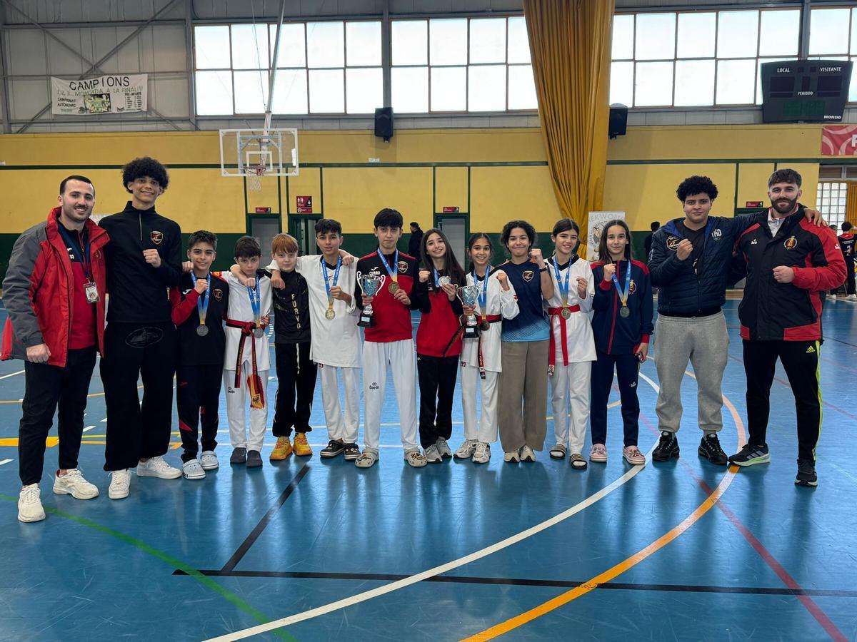 Medallistas del equipo alicantino