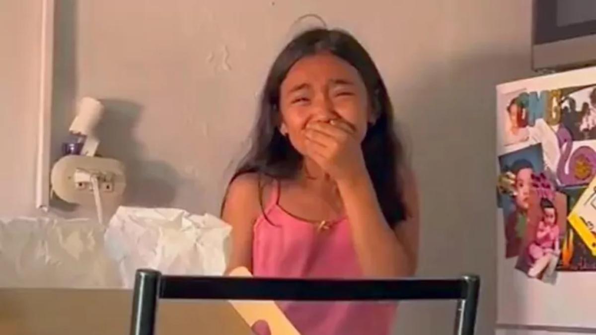 Una niña rompe a llorar de la emoción por Messi