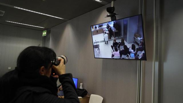 Vista telemática en una sala de prensa del acusado Francisco Javier Almeida por el asesinato de Alex