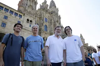Rajoy llega al Obradoiro tras completar el Camino