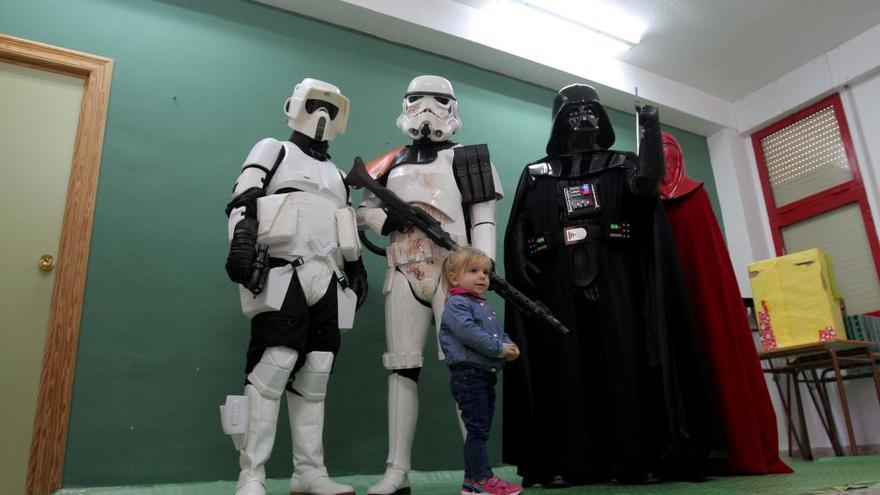 Photocall solidario por el cáncer infantil en el colegio Mare Nostrum de Cartagena