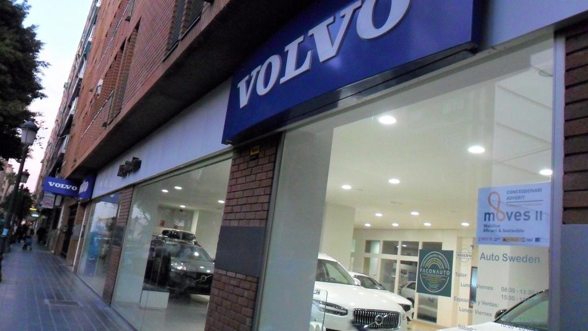 Las instalaciones de Volvo AUto Sweden de la calle Abén al Abbar, en València.