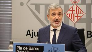 El alcalde de Barcelona, Jaume Collboni, durante la presentación del Plan de Barrios 2025-2028.