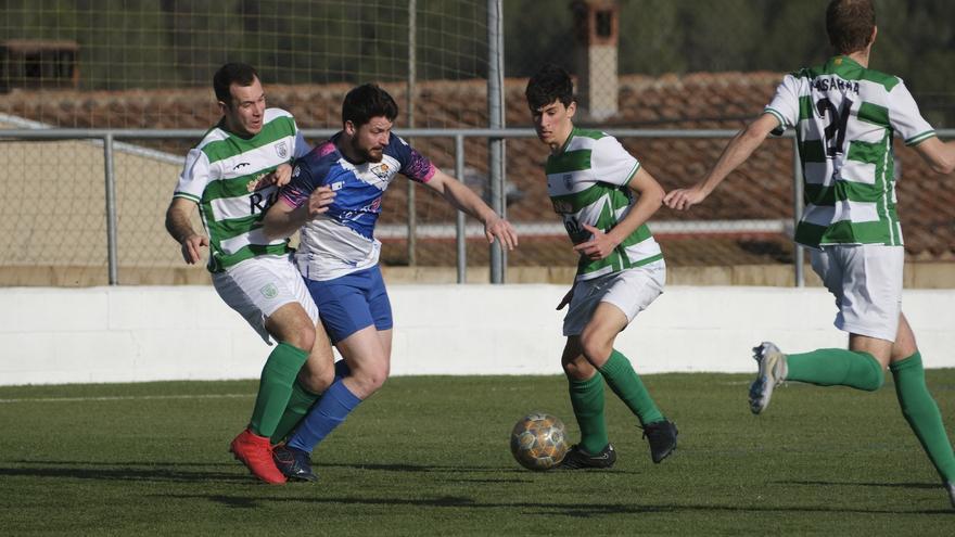 Imatges del partit Avinyó-Avià de Tercera Catalana de futbol masculí