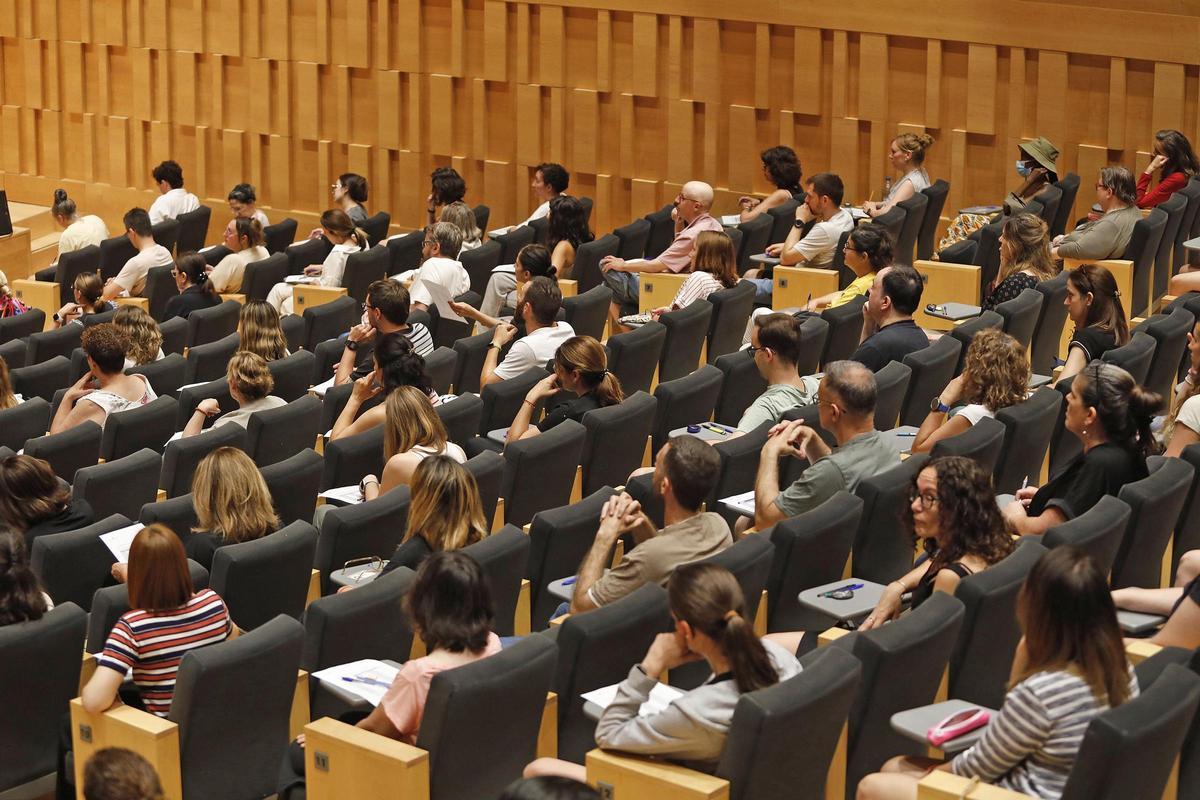 Aspirants en procés obert per triar auxiliars administratius a l’Ajuntament de Girona, en una imatge de l’any passat.
