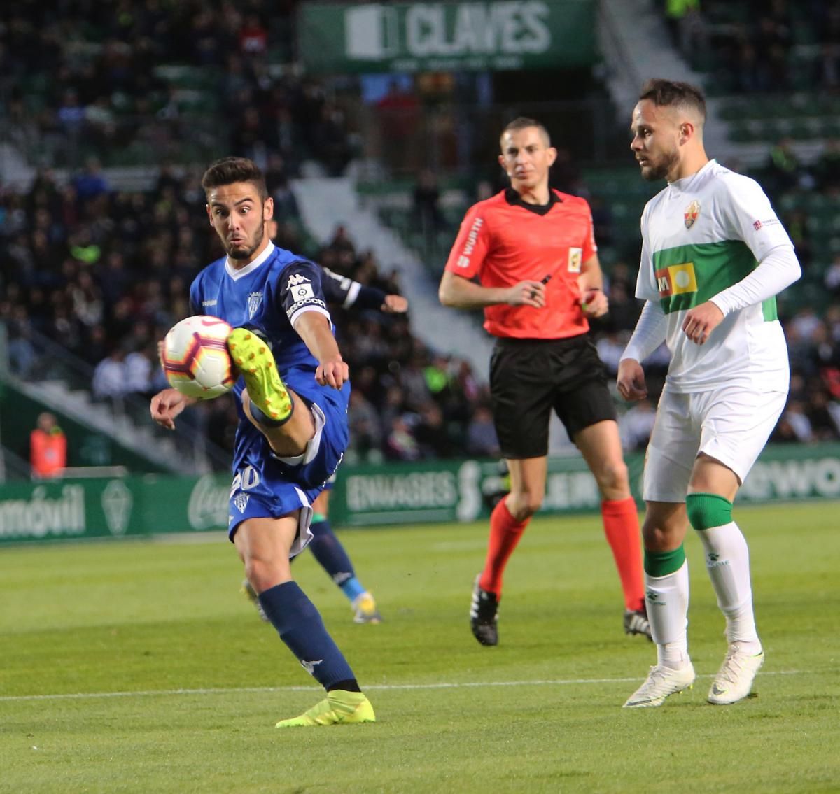 Las imágenes del Elche-Córdoba C.F.