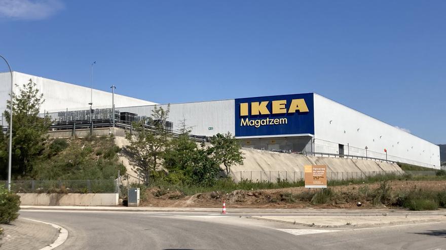 Un mort en un accident laboral a Ikea a Valls