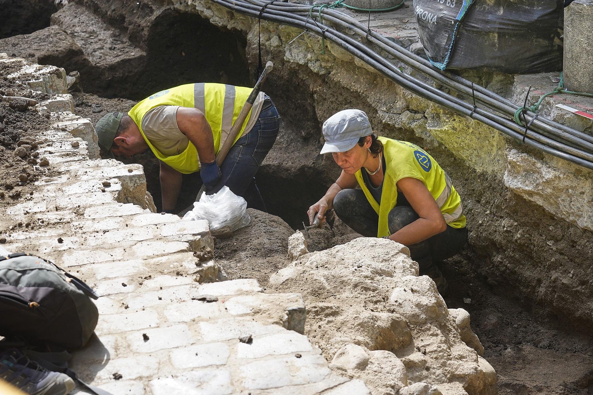 Troballa de restes romanes a les obres a Ballesteries