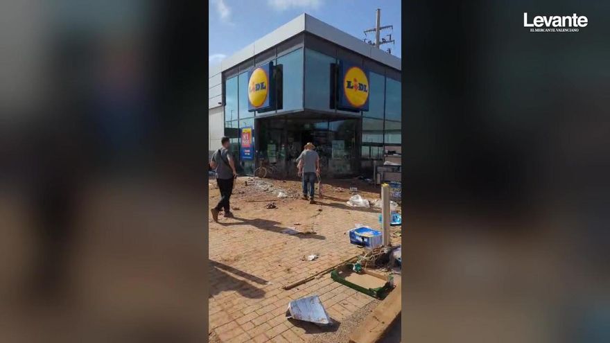 Saquean por completo el Lidl de Benetússer