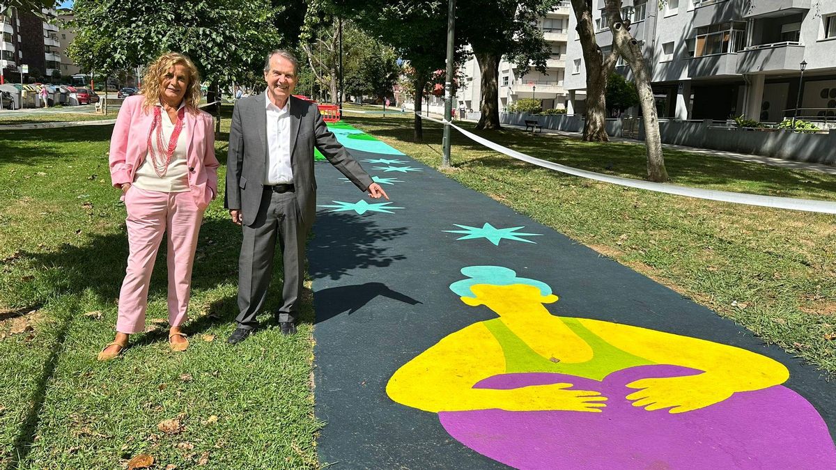 Silva y Caballero inauguraron el tramo final del paseo artístico de Castelao.