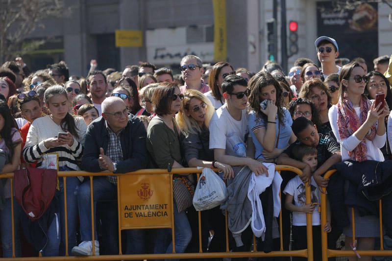 Búscate en la mascletà del 2 de marzo