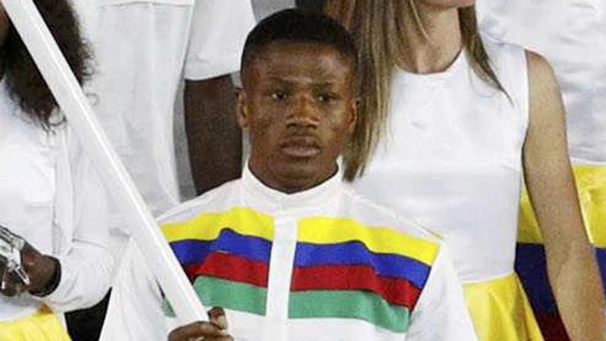 El boxeador Jonas Junius fue abanderado de Namibia