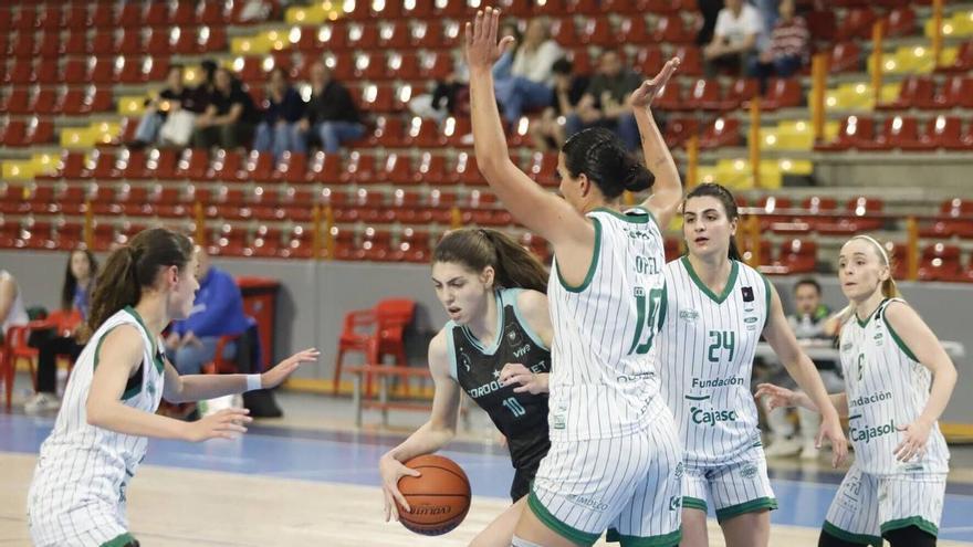 El derbi femenino Coto Córdoba - Cordobasket, en imágenes