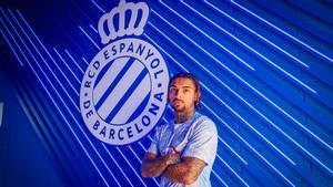 Tyrhys Dolan, futbolsita del Espanyol, en la CE Dani Jarque