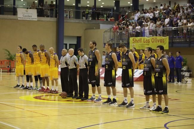 03/09/2016.Partido de baloncesto amistoso entre el Iberostar Tenerife y el Herbalife Gran Canaria..Pabellón Tenerife Top Training