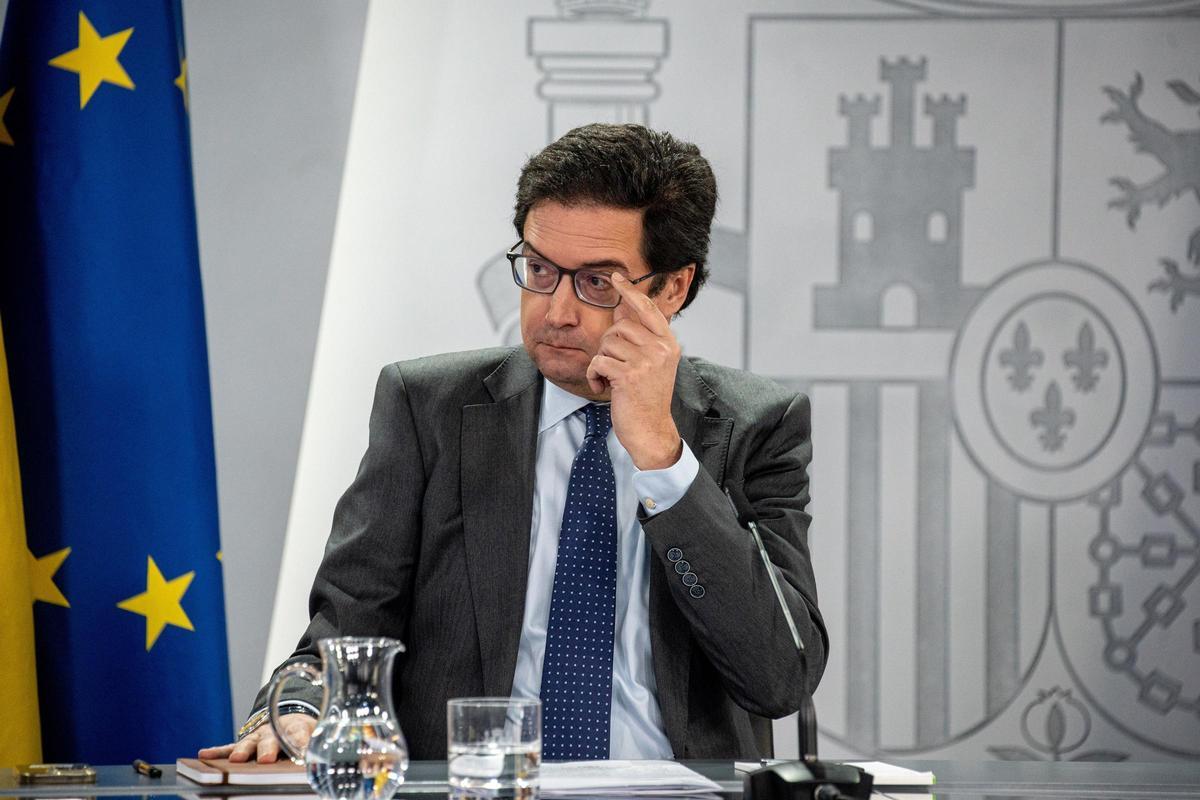 Óscar López, ministro de Transformación Digital y Función Pública, el principal responsable de las mejoras laborales hacia los funcionarios.