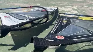 Los usuarios de Pozo Izquierdo denuncian el "lamentable" estado del suelo de la zona de windsurf