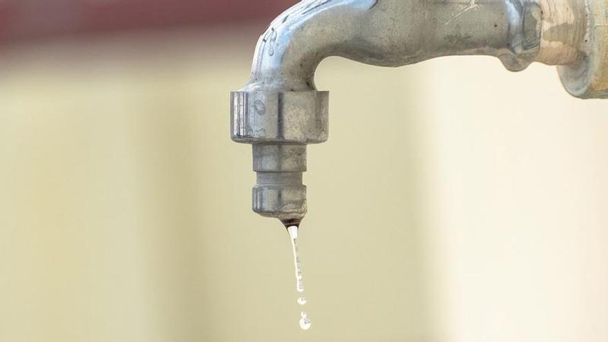 Reanudado el suministro de agua en la costa de Vélez tras la avería en una tubería