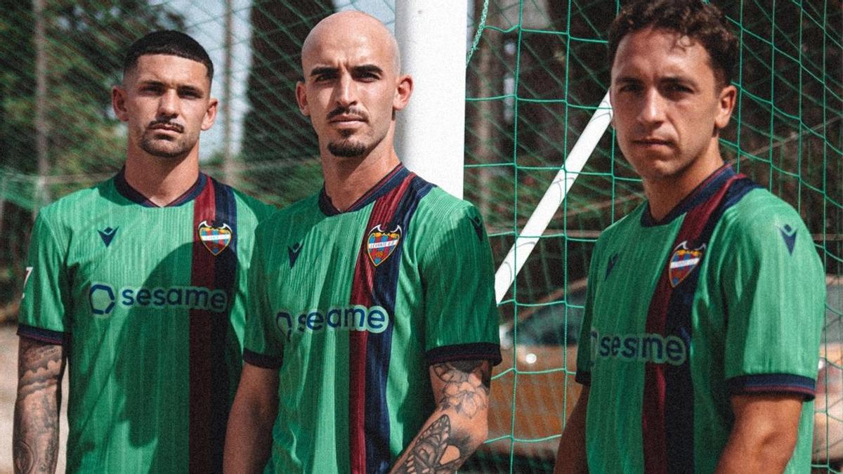 La tercera equipación del Levante UD