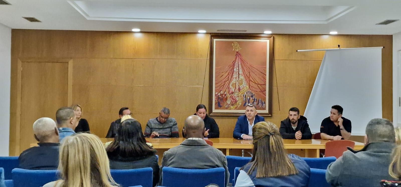 Constitución de la Comisión de Fiestas de Orihuela Costa.