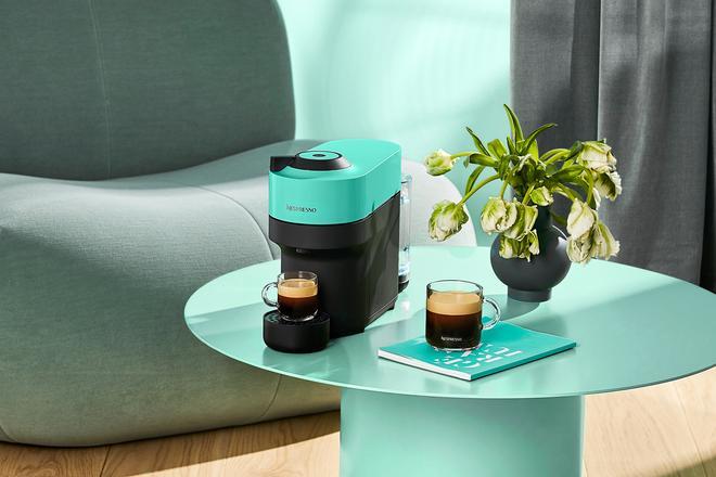 Máquina cafetera Vertuo Pop verde de Nespresso