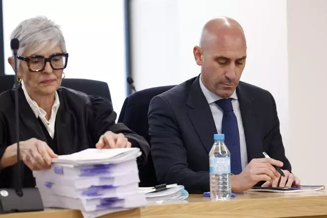 El juicio del caso Rubiales por el beso a Jenni Hermoso, en imágenes