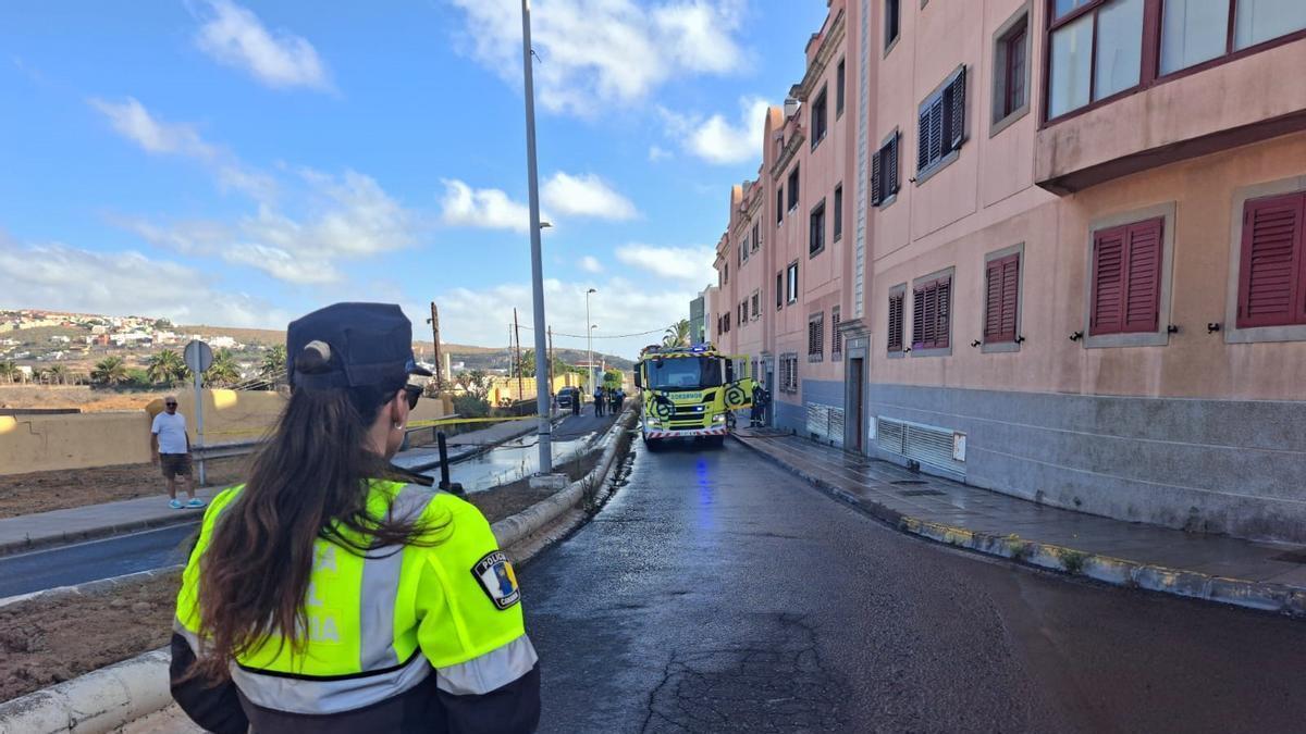 Edificio en el que se registró un incendio este martes en la Avenida Alcalde Alejandro Castro Jiménez, en Telde