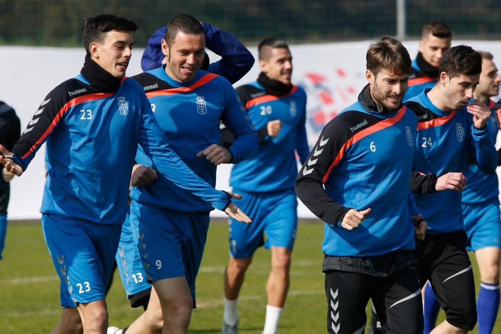 Entrenamiento del Real Oviedo en el Requexón